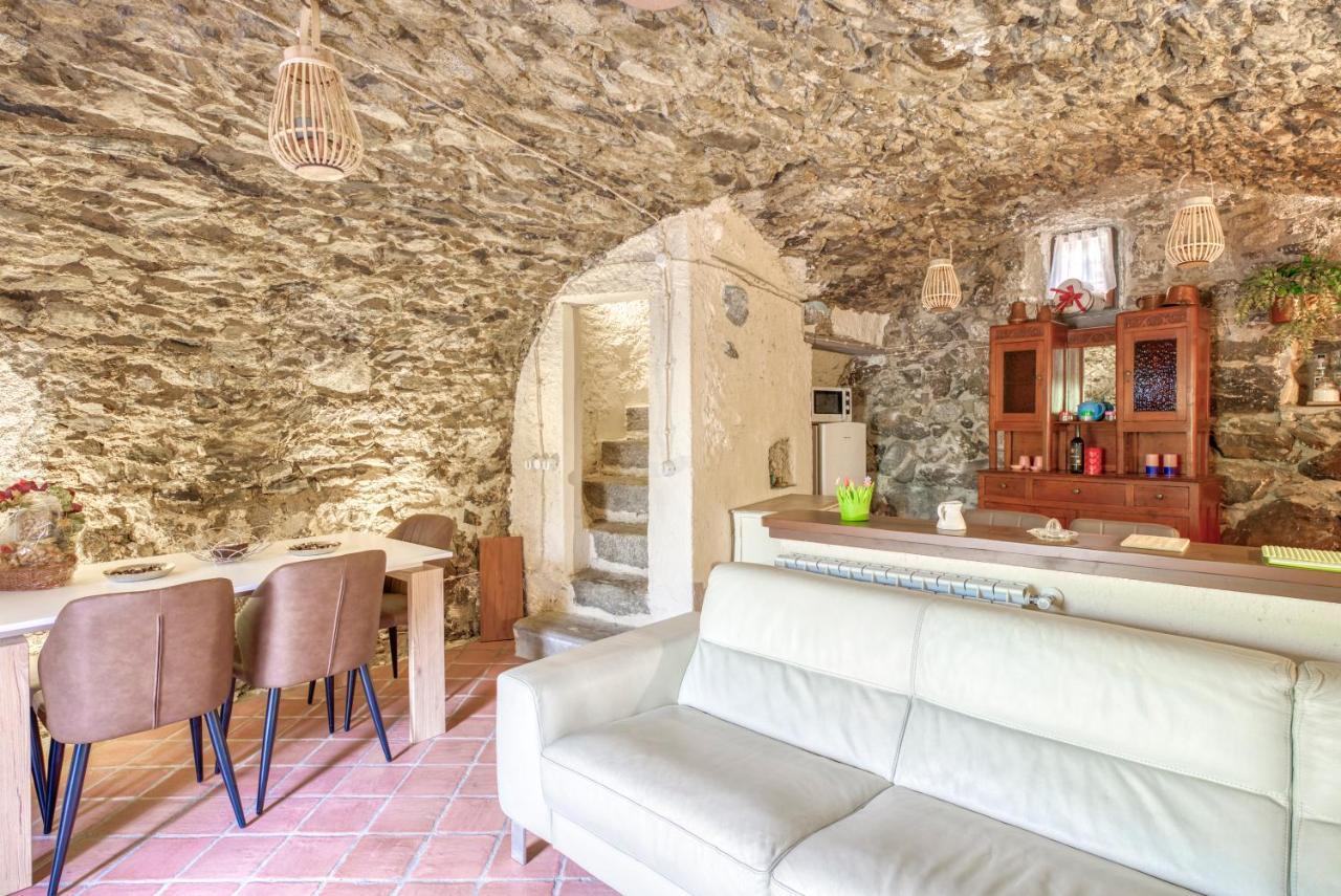 Maison Enchantee Capo di Ponte Екстер'єр фото